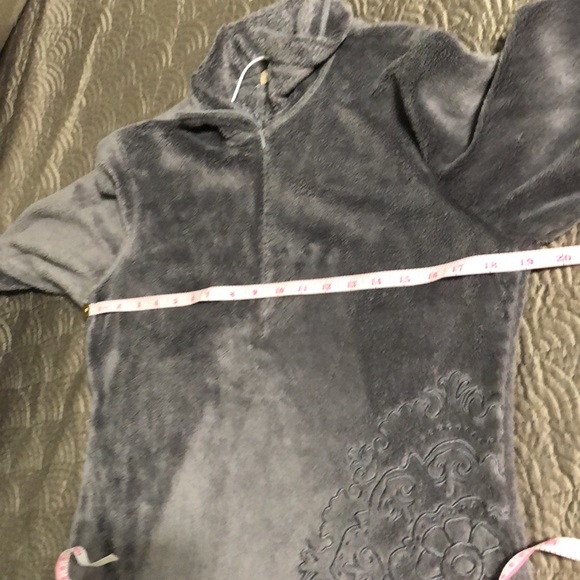 Ascend half zip pull over with embroidery on left side and top of the back - Picture 7 of 13